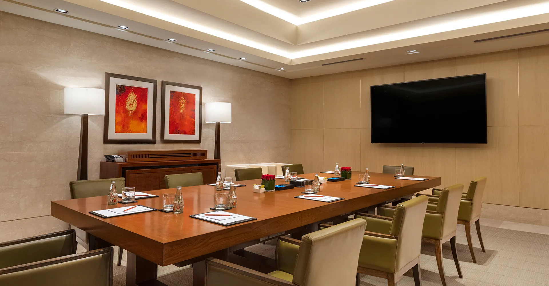 Deluxe Meeting Room In The Trident Hotels
